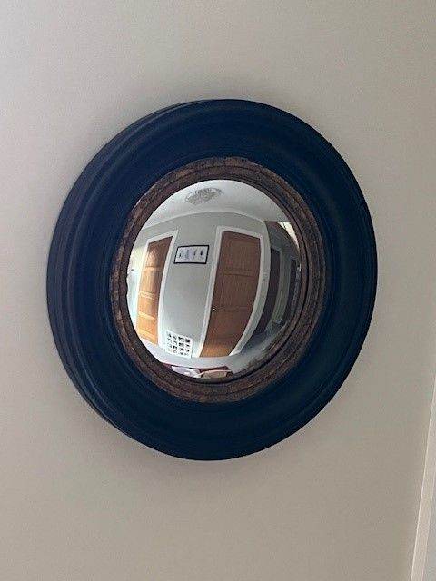 BLACK CONVEX GLASS PORTHOLE MIRROR WITH ANTIQUE GOLD EFFECT DETAIL, NEW IN BOX