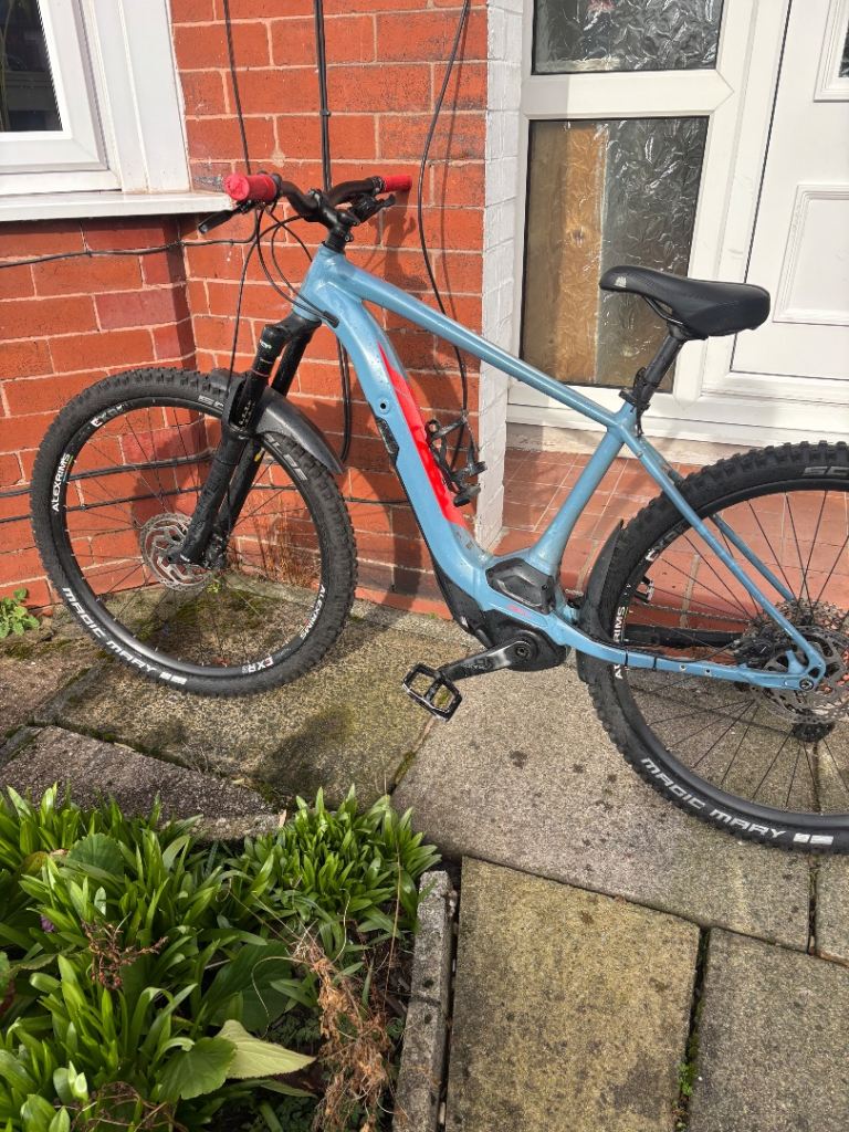 Specialized Levo e bike 