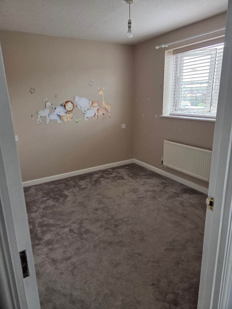 Double room in Rainham with own Toilet, kitchen access and parking