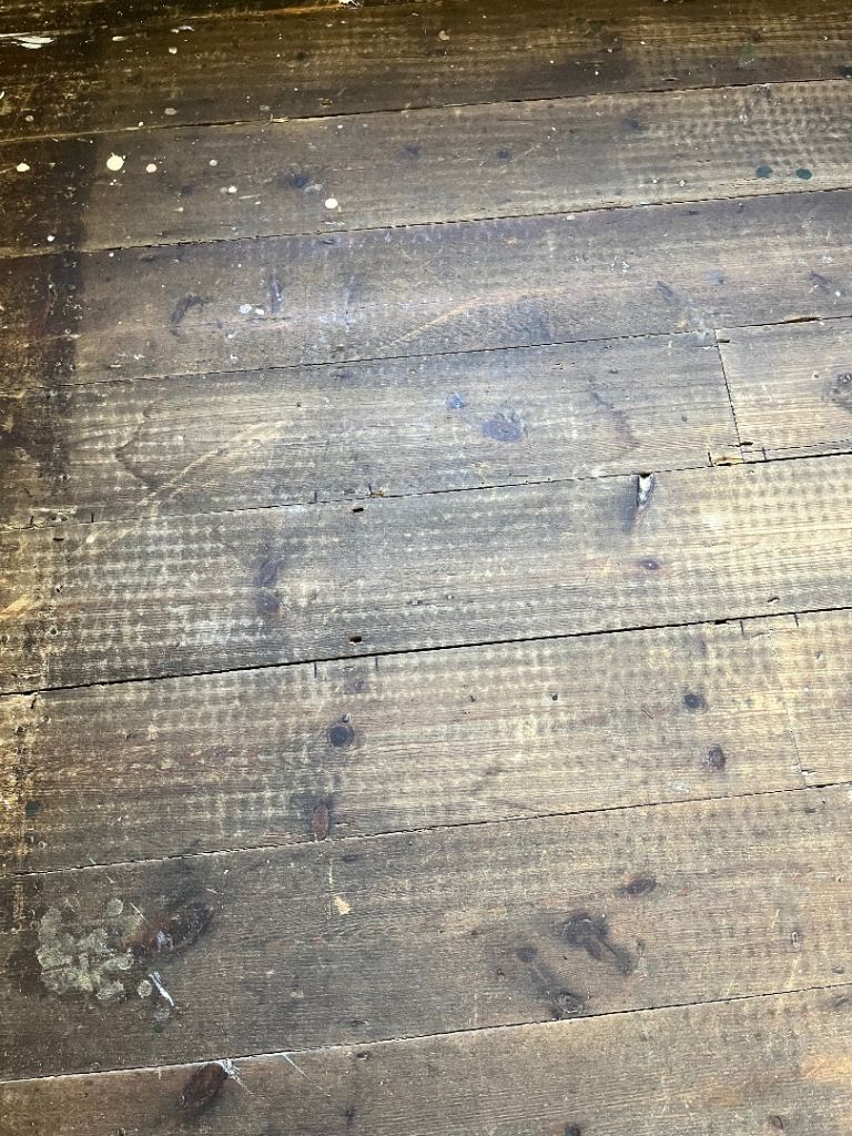 Looking for a single floorboard please