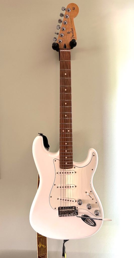 Fender Stratocaster Electric Guitar – White, Good Condition