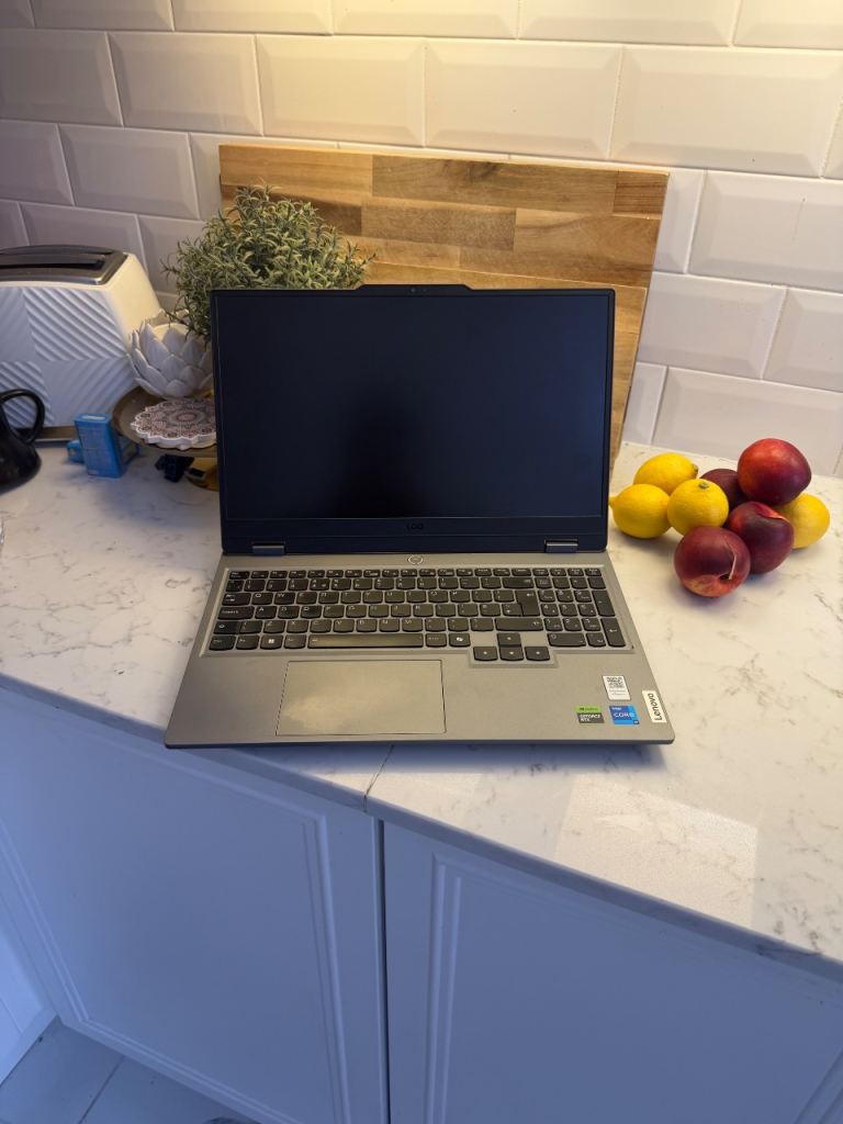 Lenovo Gaming Laptop - 15lRX9 - i7 - 13650HX - 24gb RAM- 1TB SSD - RTX 4060 - 15’6 inch