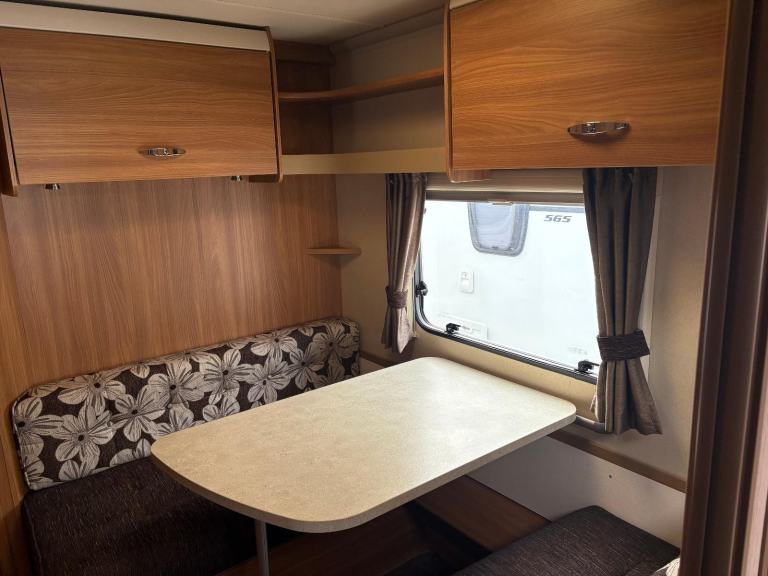 SPRITE MAJOR 4  - 4 BERTH CARAVAN, SIDE LOUNGE AREA ,END WASHROOM & MOTORMOVER