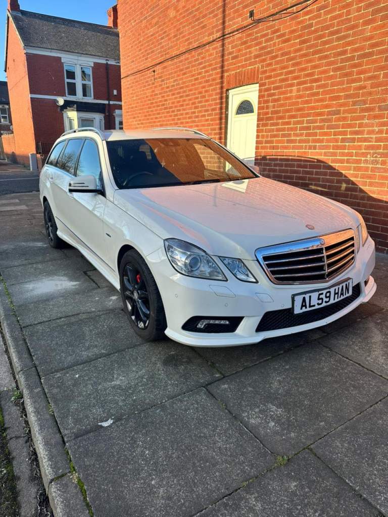 Mercedes-Benz, E CLASS, Estate, 2011, Semi-Auto, 2143 (cc), 5 doors