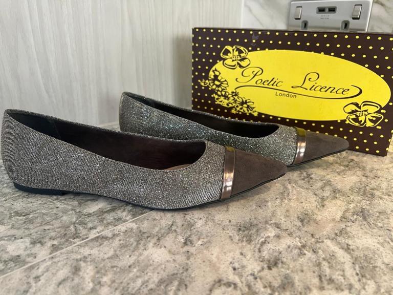 Poetic Licence London Glitter Flats – Silver/Brown, As Good As New