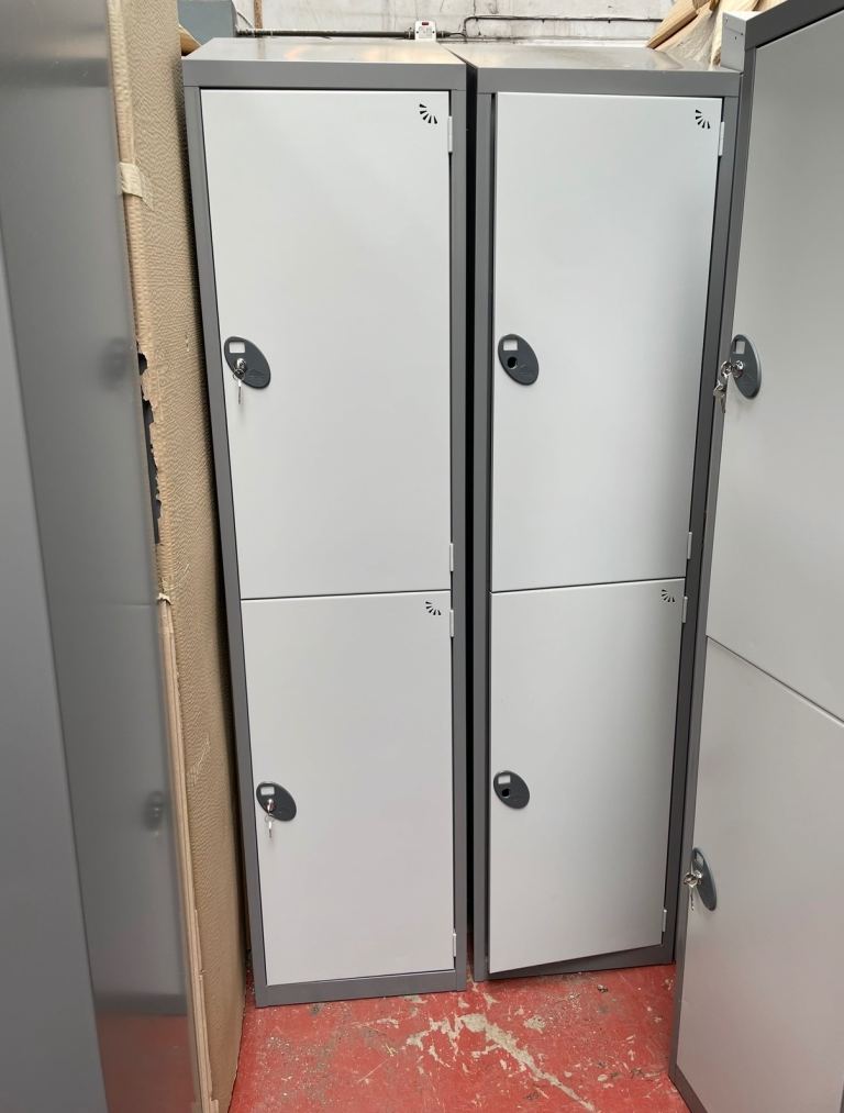 Grey double lockers