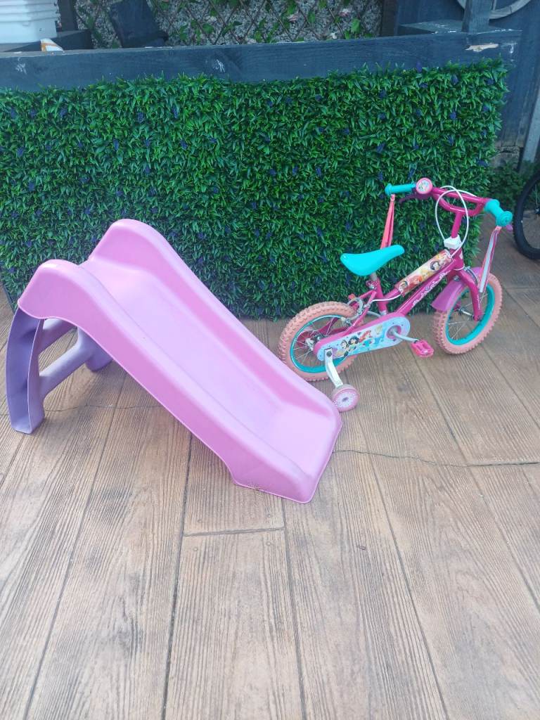 Kids bike and slide 