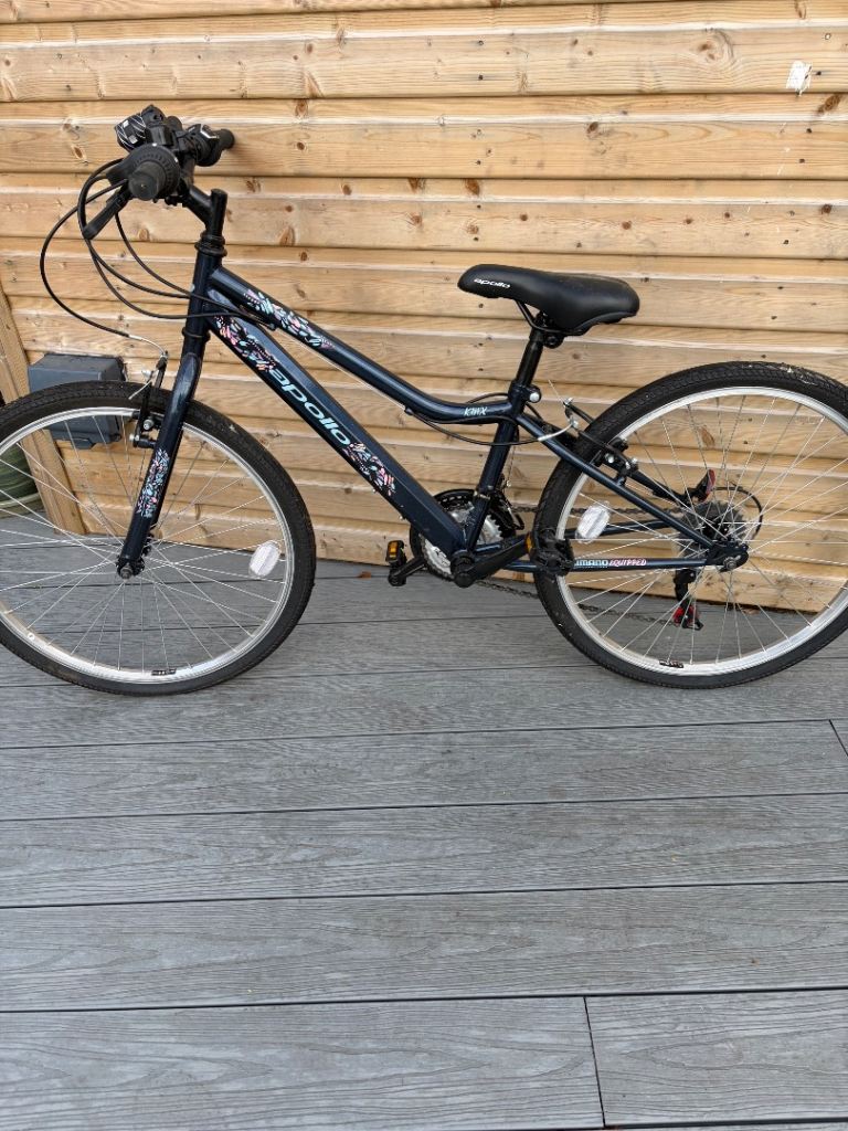 Apollo Kinx 24” Bike – Like New