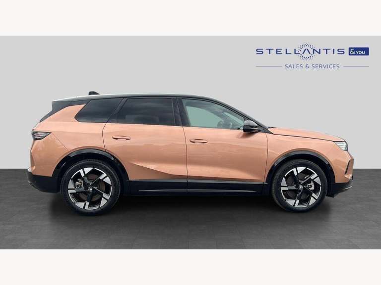 2024 Vauxhall Grandland 157kW GS 73kWh 5dr Auto HATCHBACK ELECTRIC Automatic