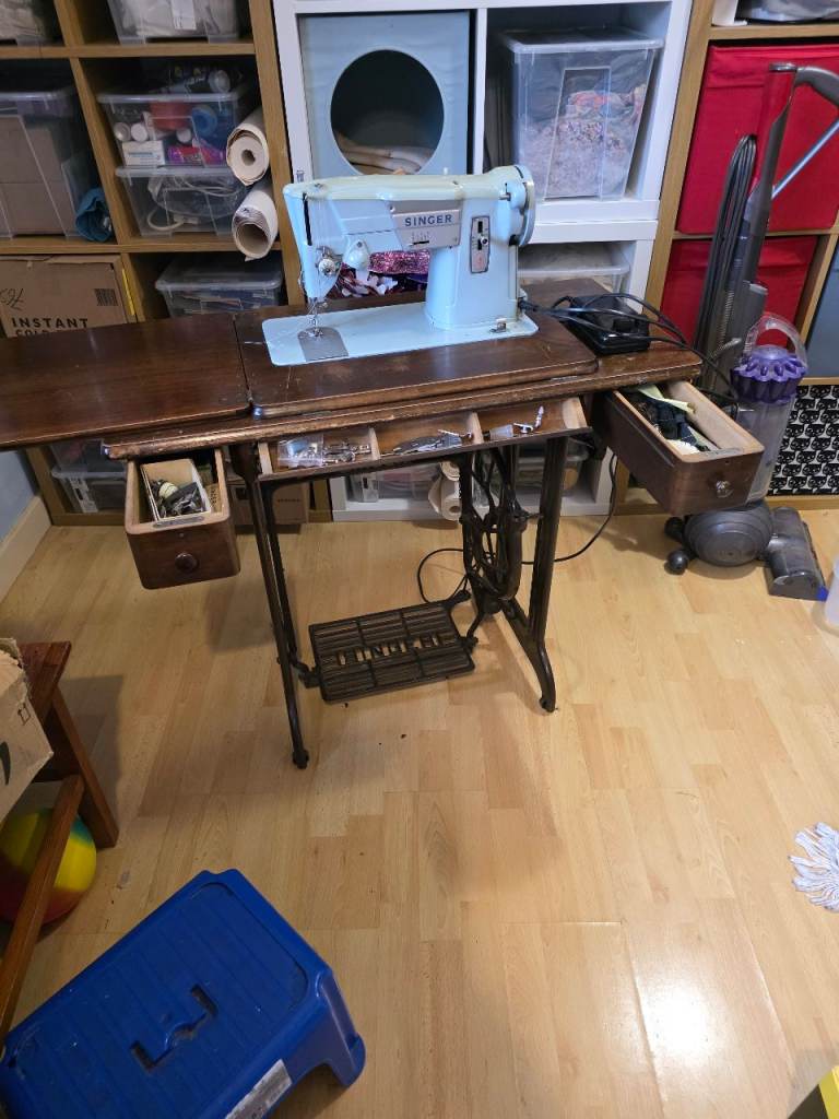 image for Singer 357K sewing machine and treddle table