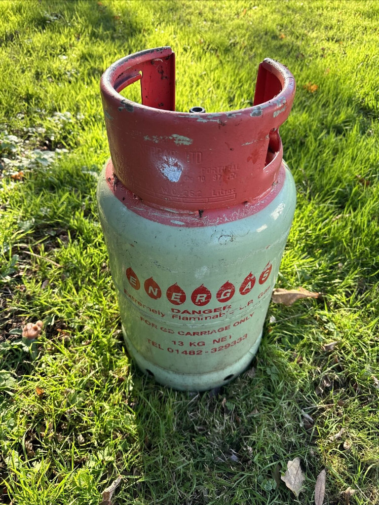 Butane 13kg Energas Cylinder refill or Chiminea Calor Fire BBQ Pizza oven Fire pit