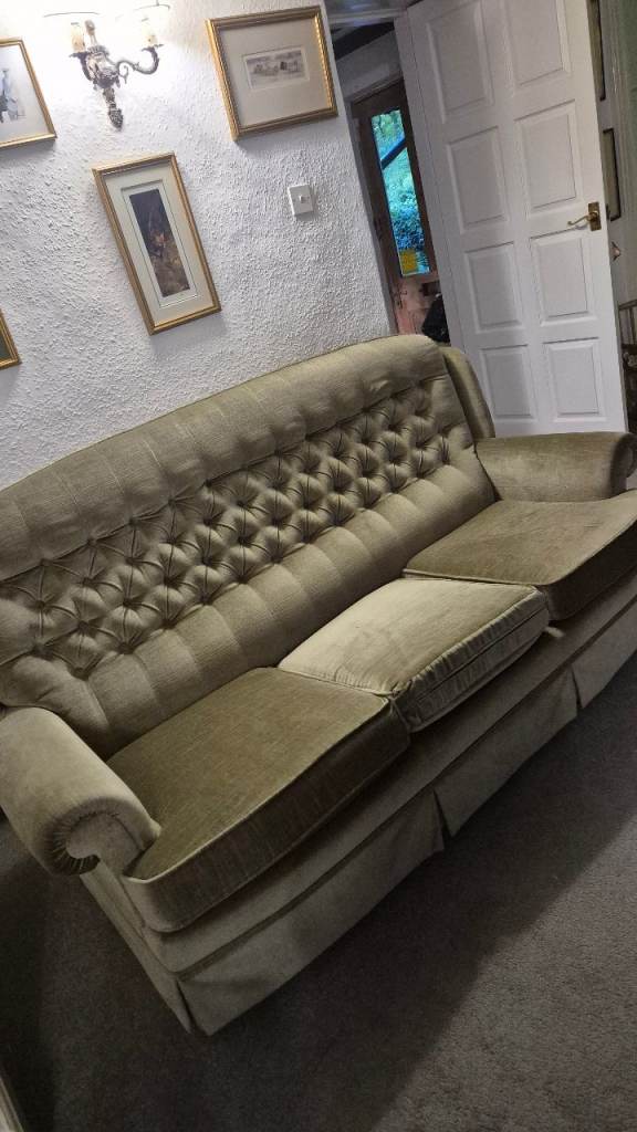 2 Armchairs & 1 Sofa