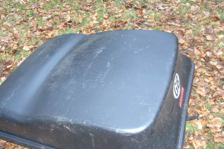 Roof box Autoplas brand Large size, with 2 keys and new aero fitting kit