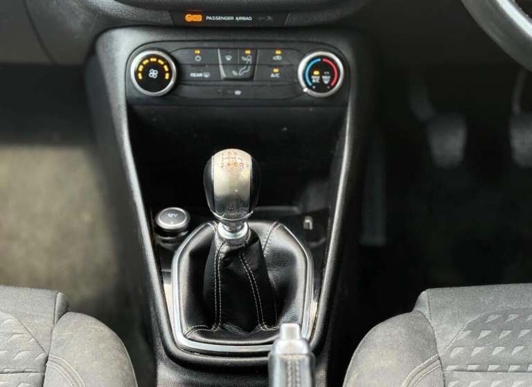 2017 Ford Fiesta 1.1 Zetec 5dr HATCHBACK PETROL Manual