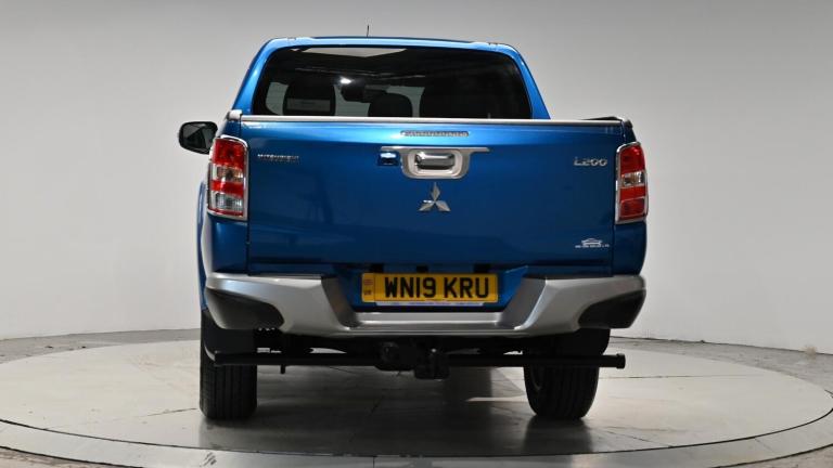 2019 Mitsubishi L200 2.4 DI-D DC Barbarian 4WD Euro 6 4dr PICK UP Diesel Manual