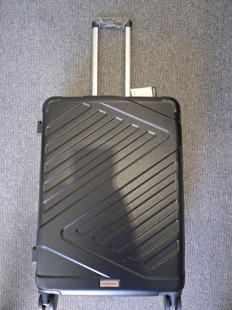 24 Inch hard Shell Suitcase - NEW