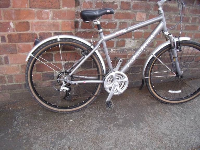 Unisex Ridgeback Max Mountain Bike, in very good condition