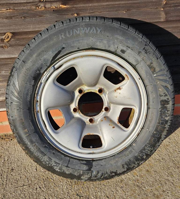 Suzuki Grand Vitara 1998-2005 16" Steel Wheel 215/65R16 98T