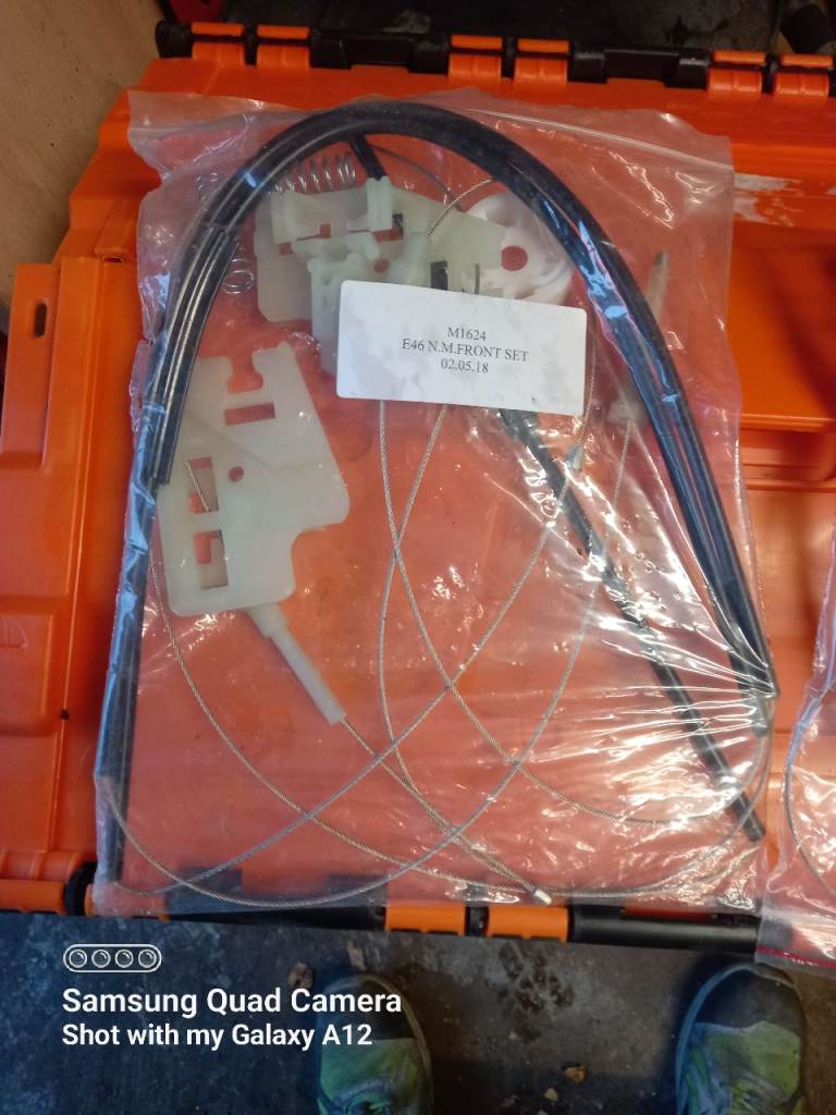 Bmw E46 Windows Regulator kit.