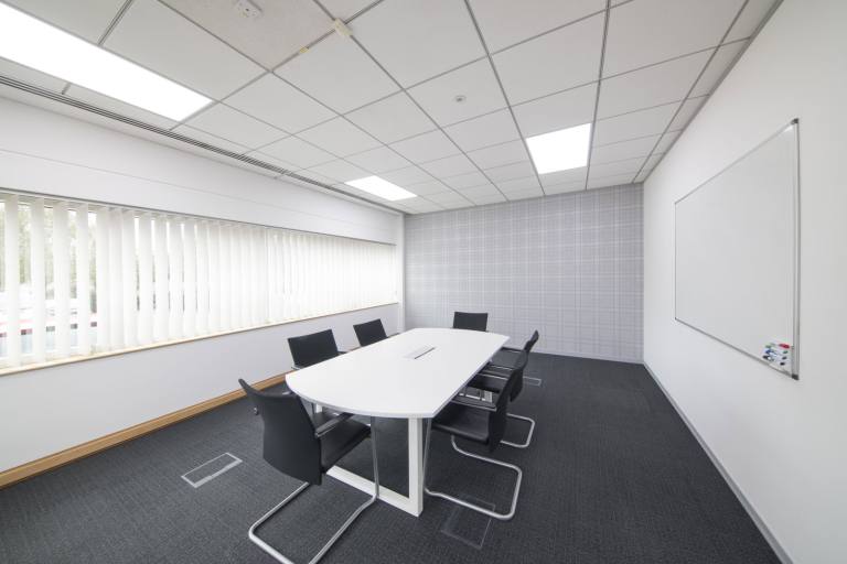 Bristol - BS32 4AQ \ Flexible Office Space with 4 Desks