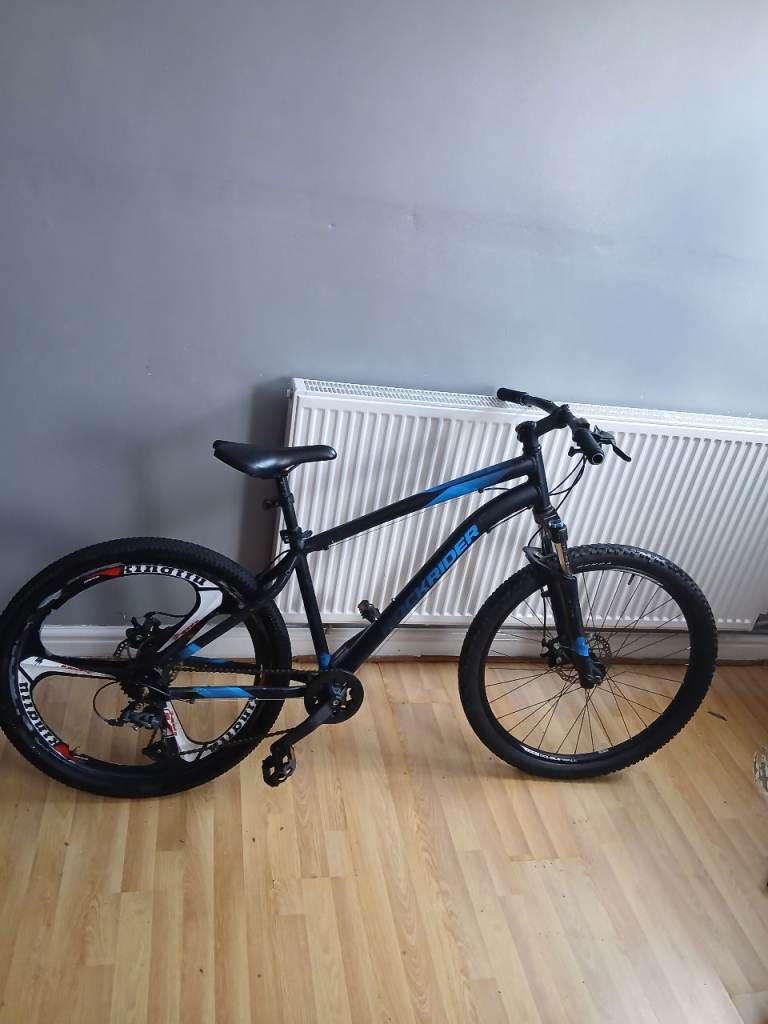 MOUNTAIN BIKE