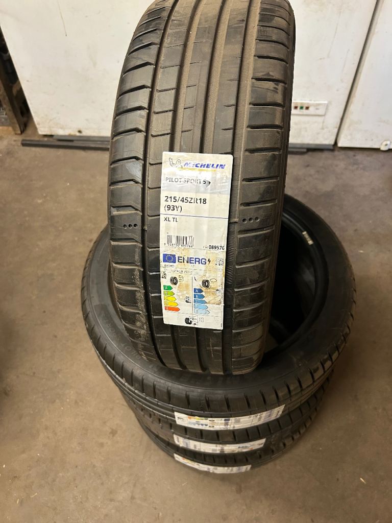 215 45 18 Michelin pilot sport