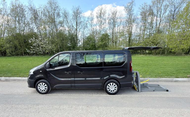 2018 Renault Trafic 1.6 Trafic SL27 Business Energy dCi 5dr MPV Diesel Manual