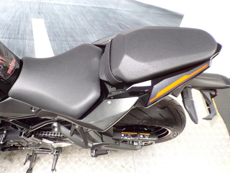 2025 KAWASAKI ZH2 WITH ONLY 1245 MILES FROM NEW