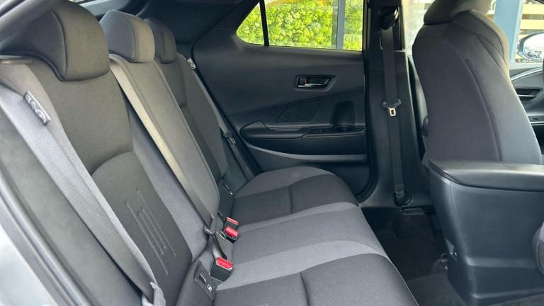 2024 Toyota C-HR 1.8 VVT-h Design SUV 5dr Petrol Hybrid CVT Euro 6 (s/s) (140 ps) HATCHBACK Petro...