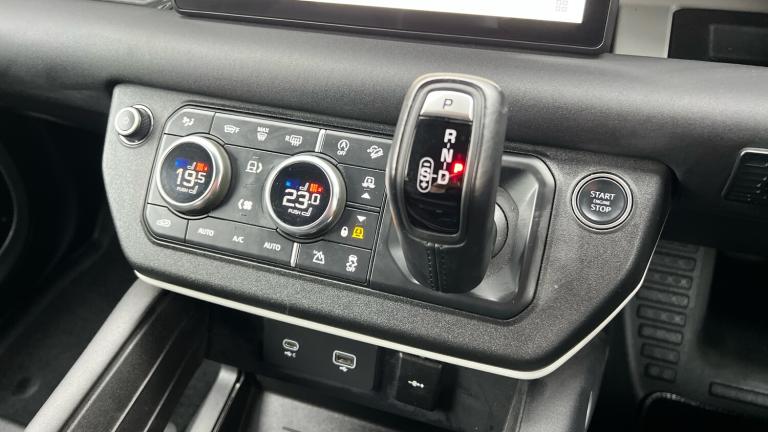 2023 Land Rover Defender 3.0 D300 X-Dynamic SE 110 5dr Auto (7 Seat) With H