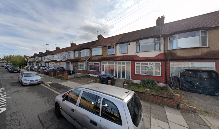 BENEFITS ACCEPTED - Studio Flat Available in Edmonton Enfield EN3