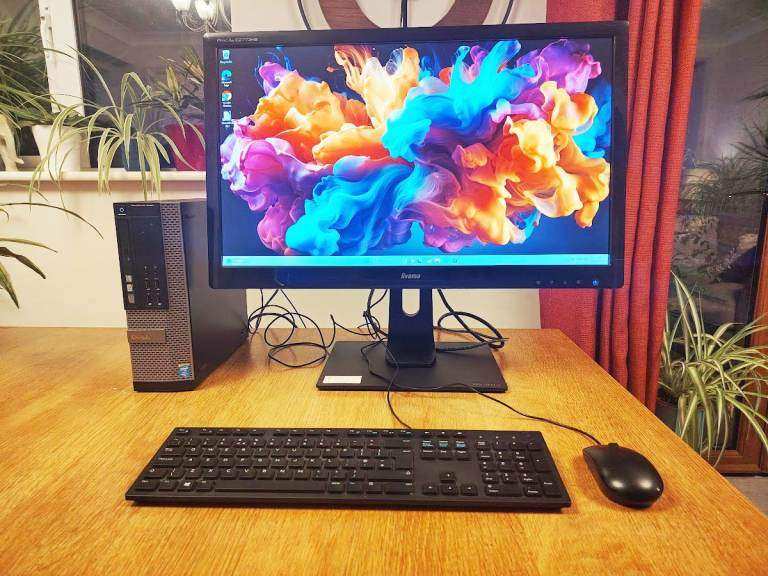 Complete WIN 11 PC System i7~32gb ram~256gb ssd~27 inch full hd display in VGC