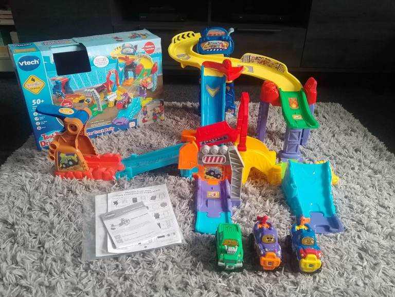TOOT TOOT MONSTER TRUCK RALLY