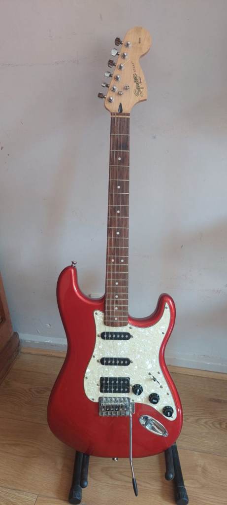Fender Squier Strat Electric Guitar – Red, Great Condition