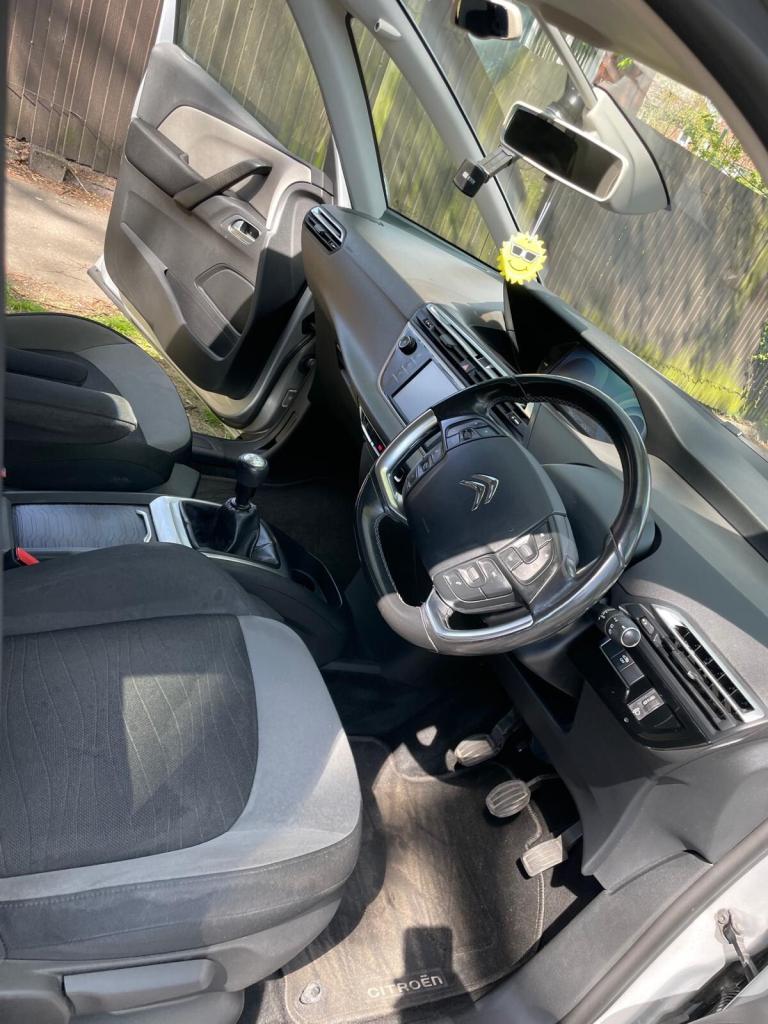 Low Milage road tax 20£