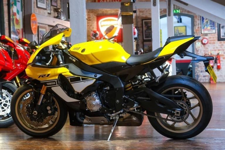 Yamaha R1 60th Anniversary