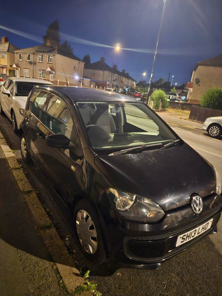 Volkswagen, UP, Hatchback, 2013, Manual, 999 (cc), 5 doors