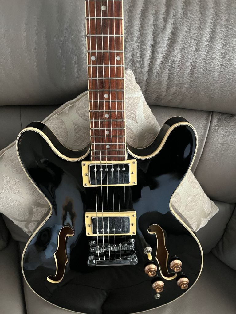 Gibson 335 copy 