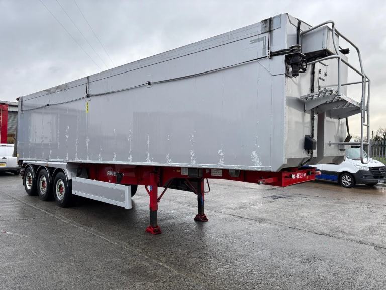Bulk tipping trailer Fruehauf 70 yard 2020