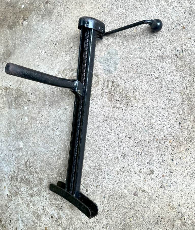 USTIN/BRITISH LEYLAND/BMC/ METALLIFACTURE SIDE LIFT JACK
