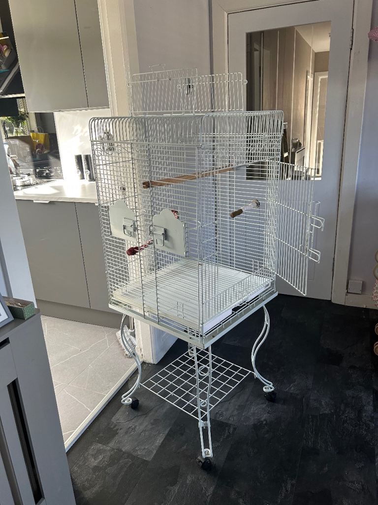 Large bird cage for small parrot with stand & wheels 