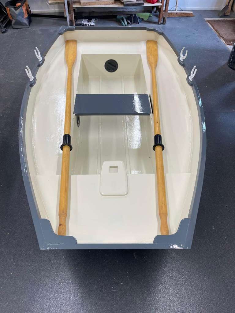 dinghy
