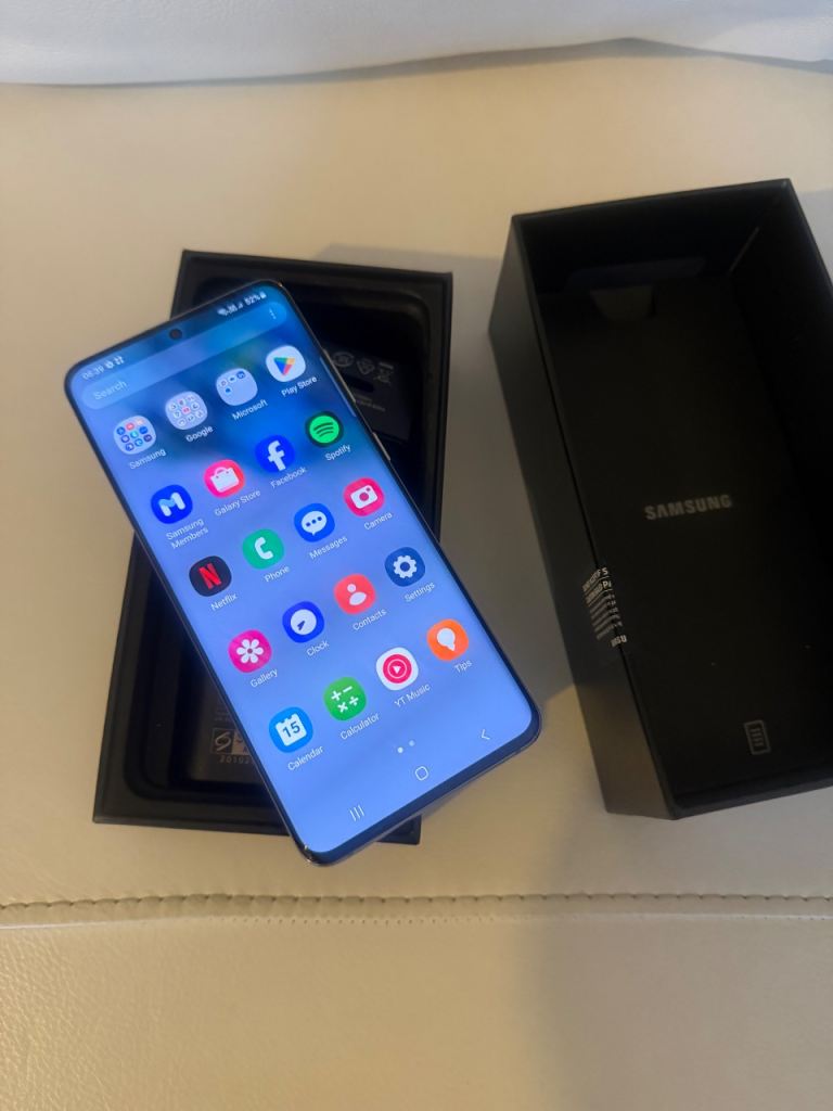 Samsung Galaxy S20 5G 128GB – Grey, As Good As New