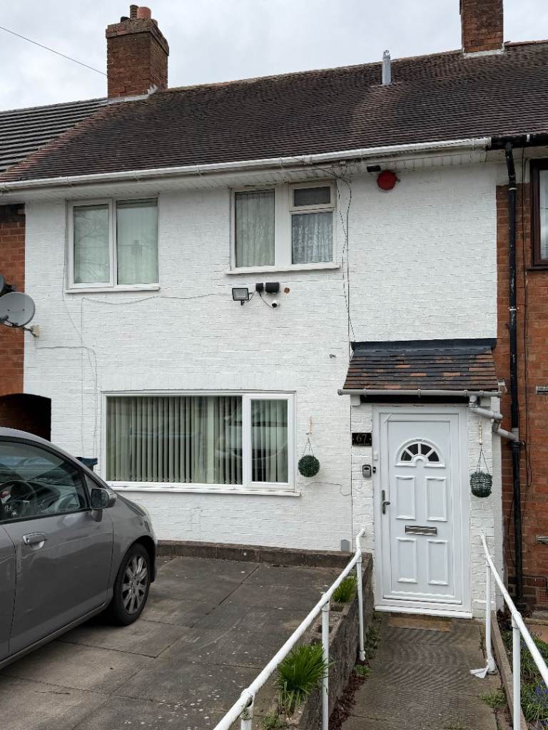 3 bedroom spacious house in Weoley Castle, Birmingham B29 