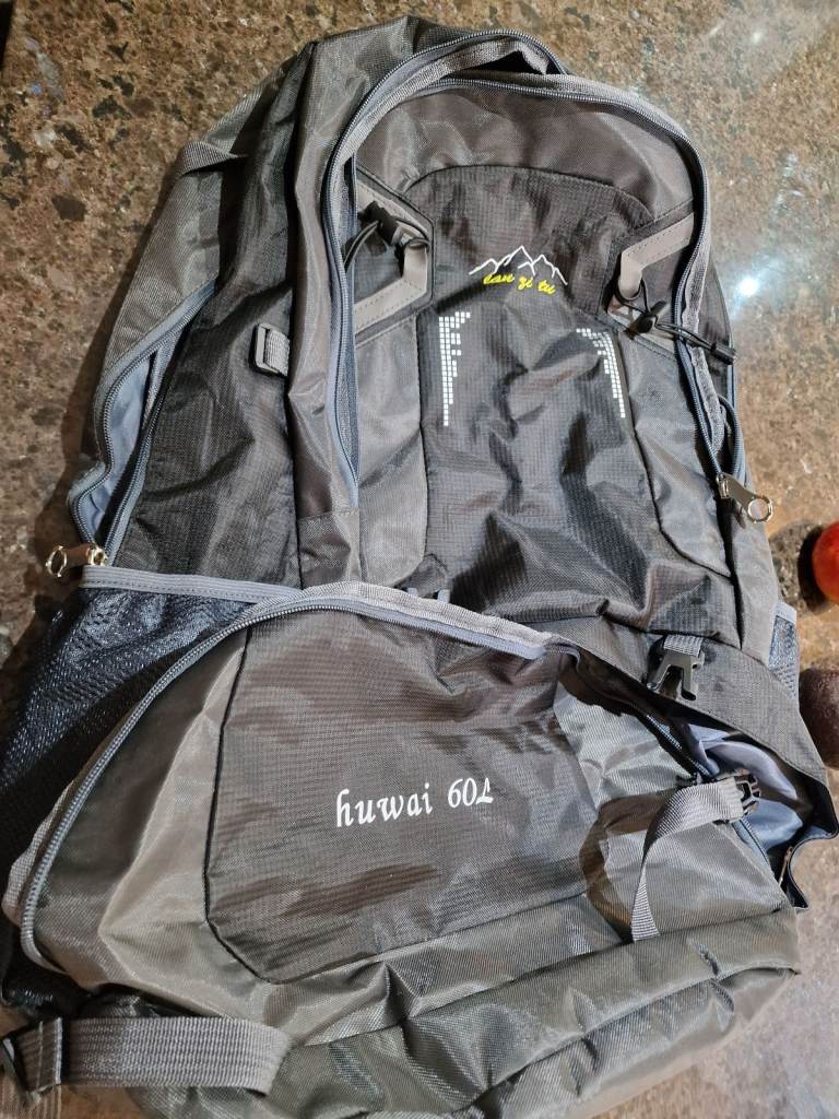 Huwai 60L hiking bag 