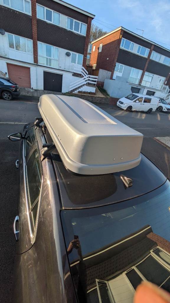 Halfords 360 Roof Box - Long/Thin
