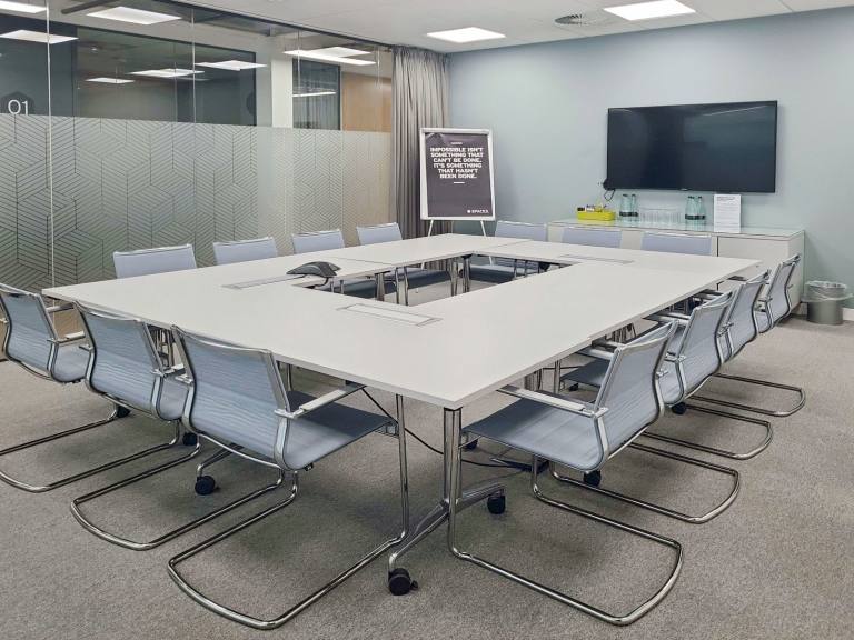 Gerrards Cross - SL9 0BG \ Large Adaptable Office Space Available Now