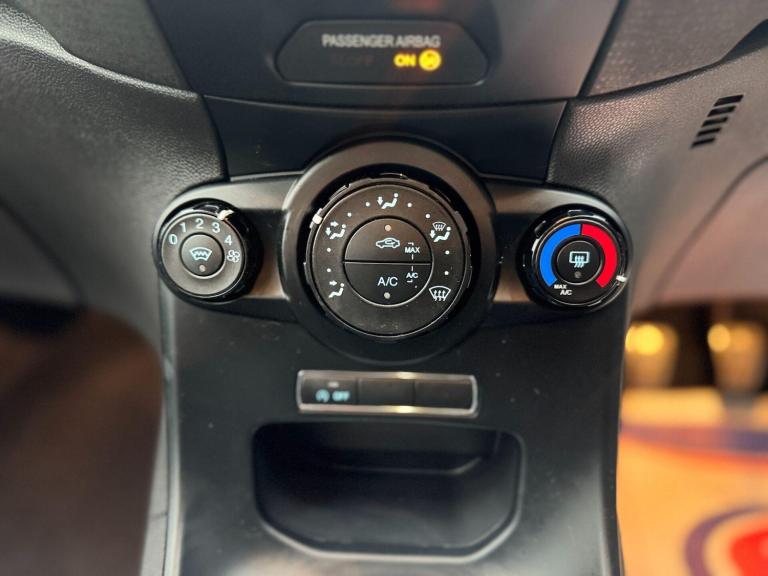 2017 Ford Fiesta 1.0T EcoBoost ST-Line Euro 6 (s/s) 3dr Hatchback Petrol Manual