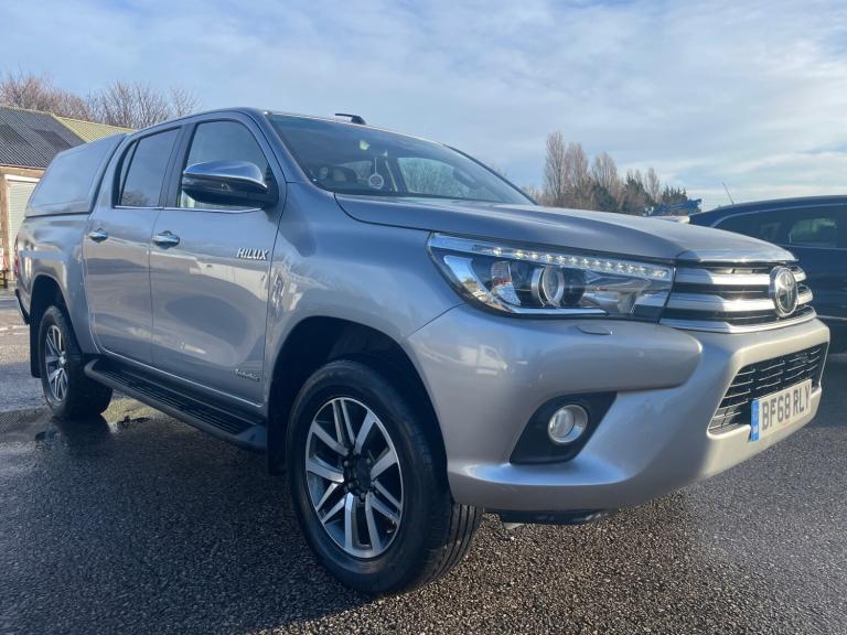 2018 TOYOTA HILUX INVINCIBLE 2.4 D-4D AUTO PICK UP TRUCK - 1 OWNER - FSH 