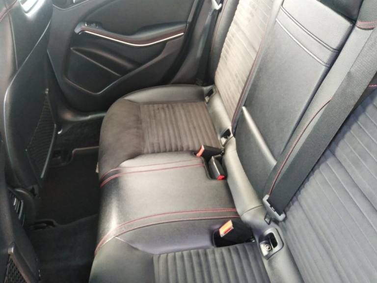 2016 Mercedes-Benz GLA GLA 220d 4Matic AMG Line 5dr Auto ESTATE DIESEL Automatic